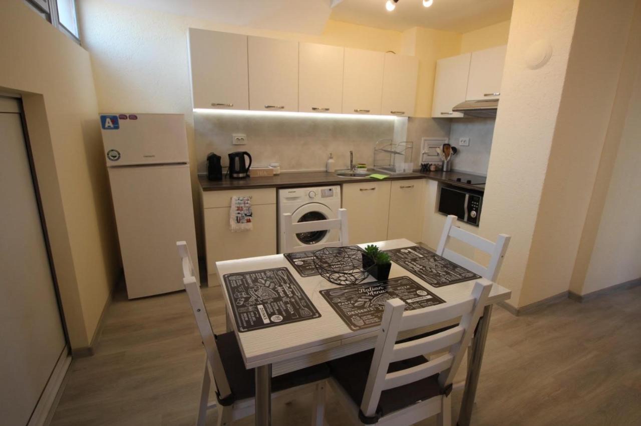 Apartment Happy Holiday Lazur Burgas Exterior photo